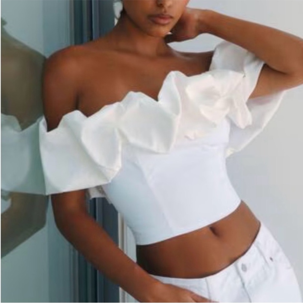 Dynamite White Off the Shoulder Ruffle Crop Top Size XS Going Out Bridal